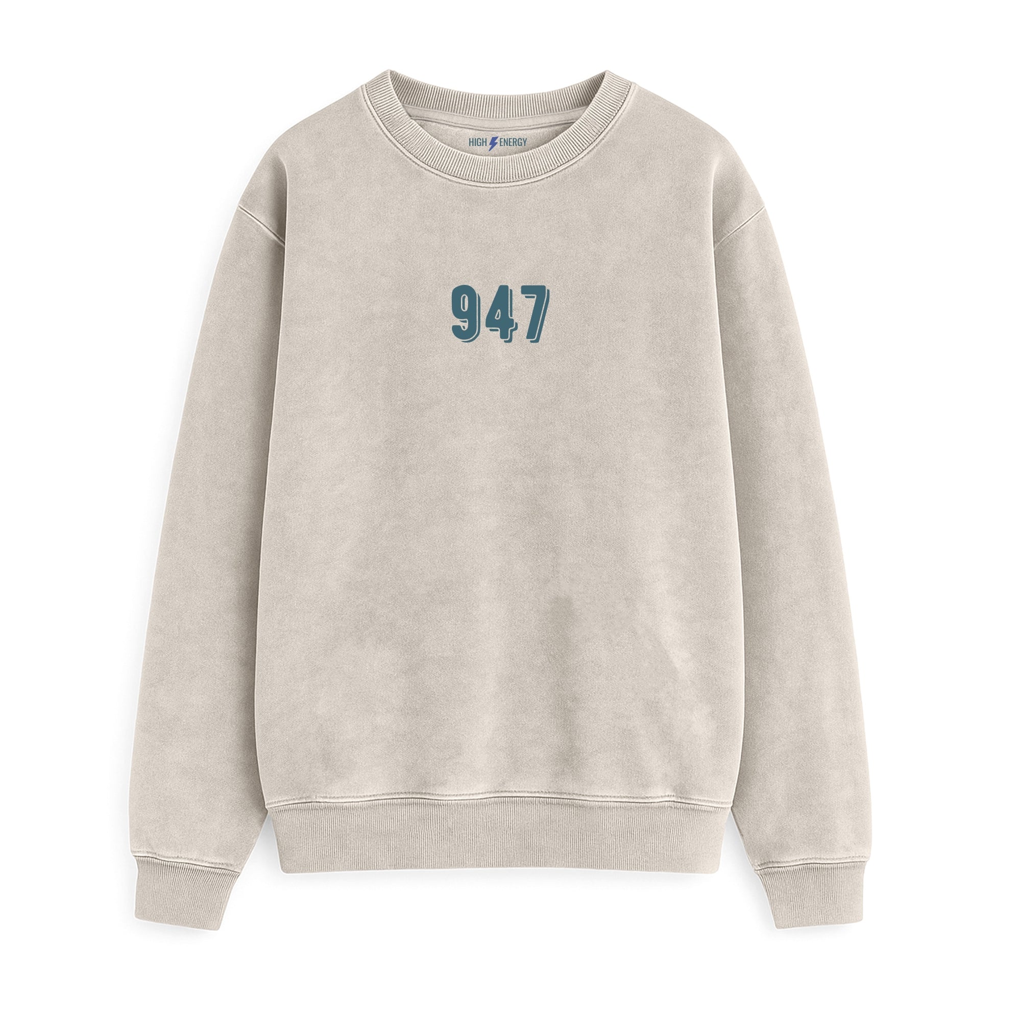 Sudadera de adulto estilo streetwear en Burgos (Castilla y León) color arena con diseño urbano de 947 en azul petróleo de Zander.
